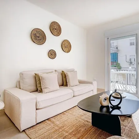 Apartment Recently Renovated In Old Town