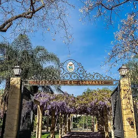 Recently Renovated In Old Town Apartmán