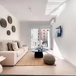 Apartment Recently Renovated In Old Town