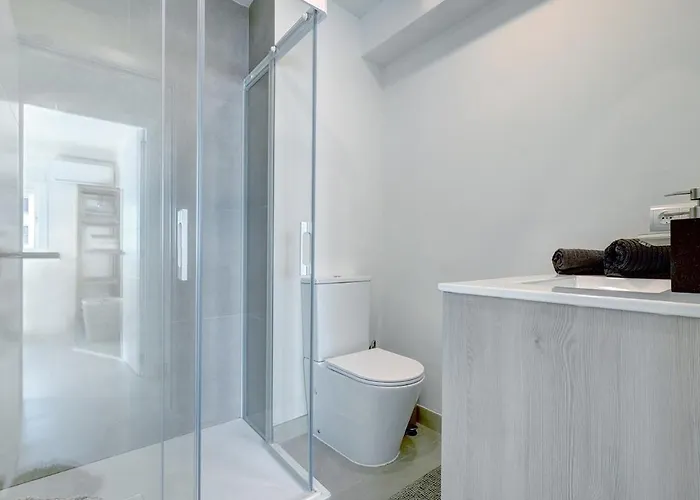 Apartment Recently Renovated In Old Town *